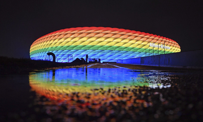 critiche uefa stadio arcobaleno