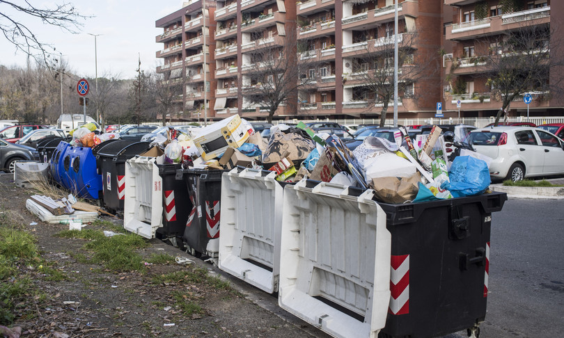 rifiuti roma ordine medici crisi igienica