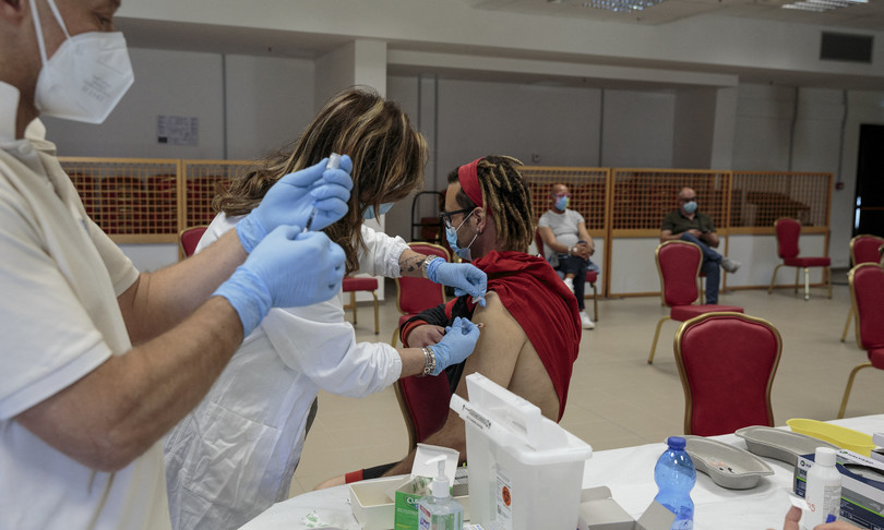 Caso medici infermieri non vaccinati