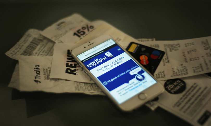 stop cashback m5s contro governo maggioranza spaccata