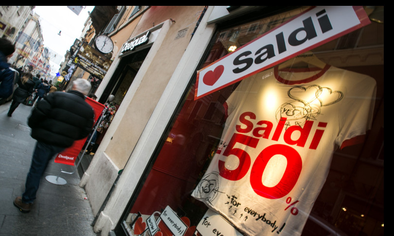 domani saldi spesa media famiglia 171 euro