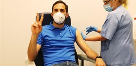 L'appello del sindaco di Cesena: "Vaccinatevi, siete in pericolo"