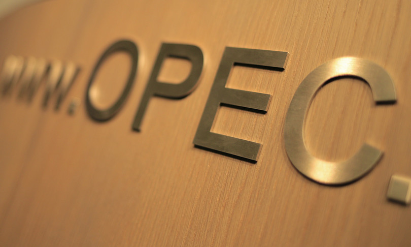 opec accordo produzione petrolio 440 mila barili piu