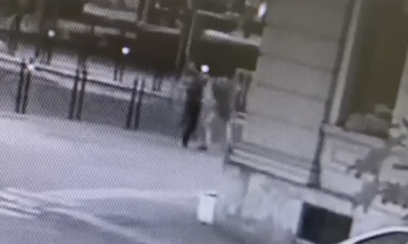 video marocchino aggredisce assessore leghista