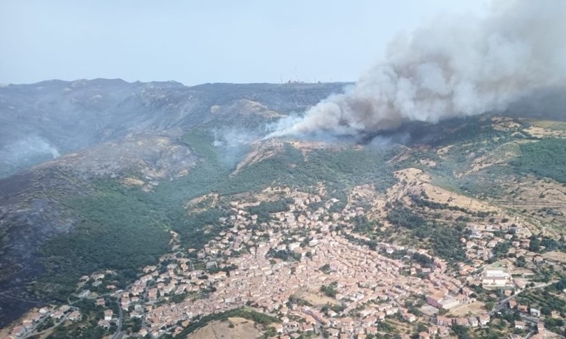 Incendi Sardegna Oristanese fuoco indagini