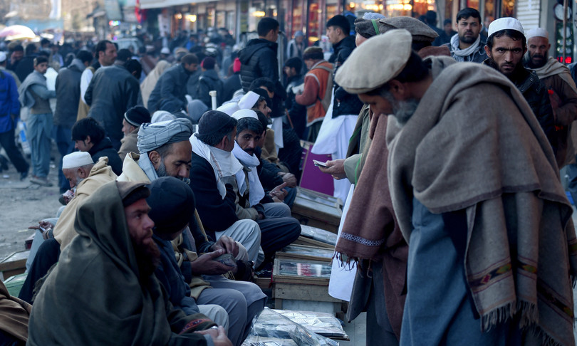 nuovo governatore banca centrale afghana