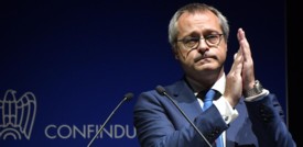 All'assemblea di Confindustria standing ovation per Draghi