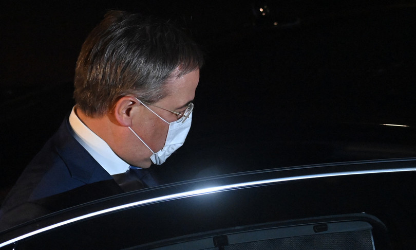 germania governo trattative laschet scholz