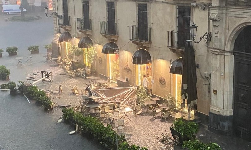 catania tornado maltempo feriti danni case