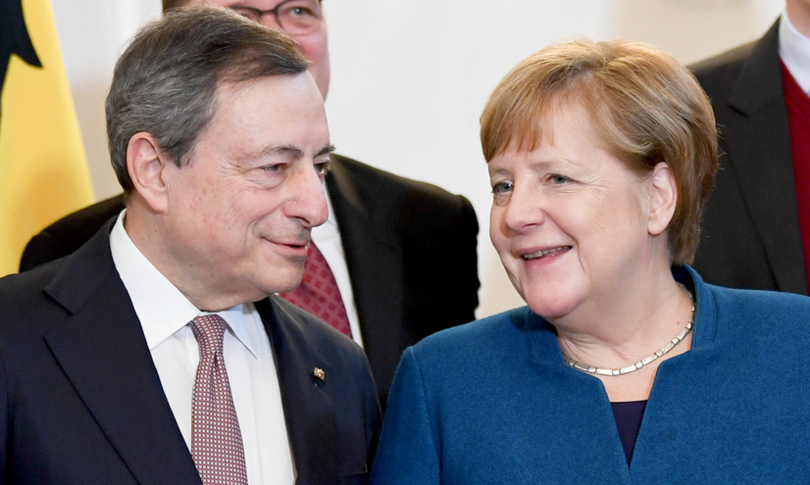 passaggio testimone Merkel Draghi guida Europa