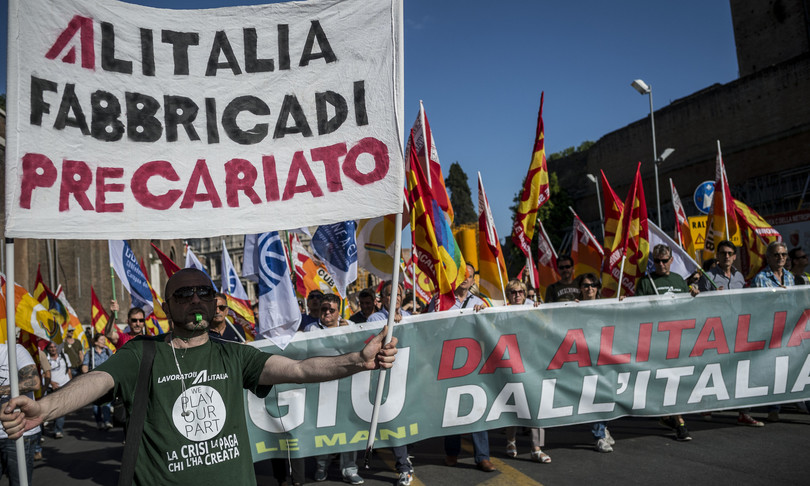 Almaviva sciopero a oltranza sit-in a Palermo