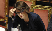 Bufera sulla ministra Bonetti per le frasi contro le candidate donne: "non smerpe all’altezza" 