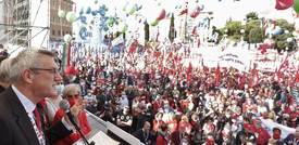 La manifestazione dei sindacati a Roma contro i fascismi