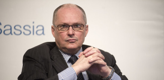 Ricciardi: "Con il 90% di prime dosi lo stato di emergenza si potrà attenuare"