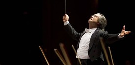Muti: "C'è chi salta sul podio ma il direttore non è un clown"