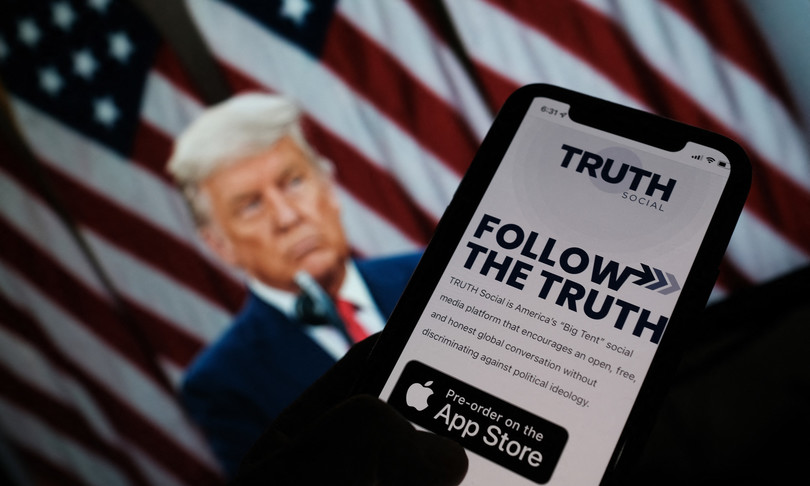 Trump lancia Truth Social per oppormi tirannia Big Tech