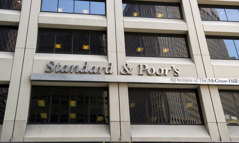 S&P conferma rating Italia a BBB alza outlook a positivo