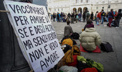 L'offensiva dei 'No green pass' sui social non si ferma