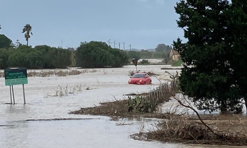 sicilia calabria alluvioni due dispersi
