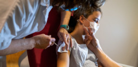 Esperti della Fda raccomandano il vaccino Pfizer ai bimbi tra i 5 e gli 11 anni