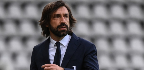 Il Barcellona licenzia l'allenatore Koeman, spunta l'ipotesi Pirlo