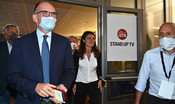 È scontro tra Renzi e Letta nel giorno dopo il voto che ha affondato il ddl Zan
