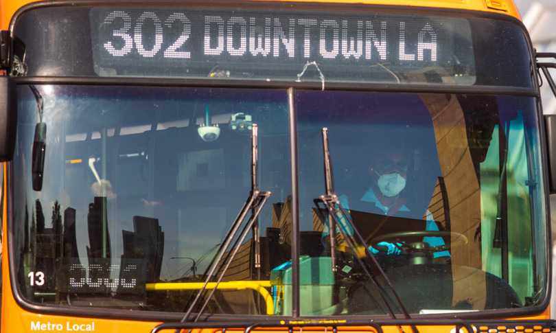los angeles bus alimentati energia solare