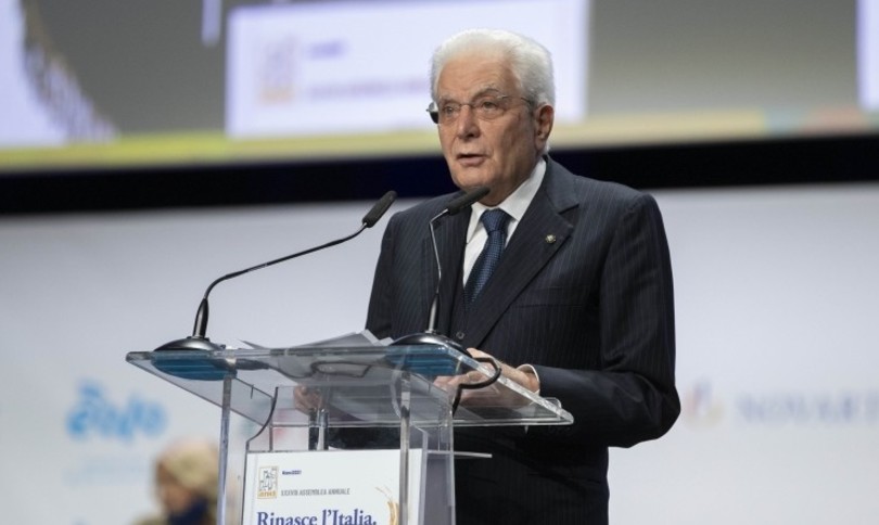 Mattarella: "Il dissenso non può mai sopraffare il dovere civico di proteggere i più deboli"