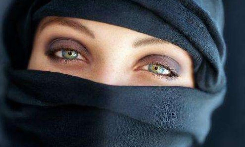 terrorismo mariti martiri amiche
