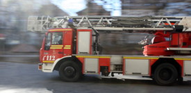Salvata la donna che era sotto le macerie per l'esplosione nel Casertano, si cerca il marito