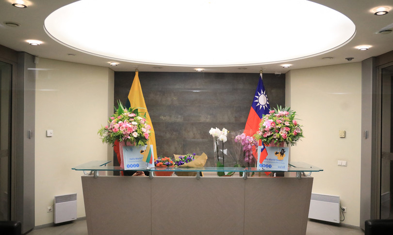cina declassa relazioni diplomatiche lituania taiwan
