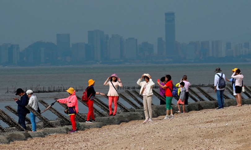 cina inviato forze navali aeree pattugliare stretto taiwan