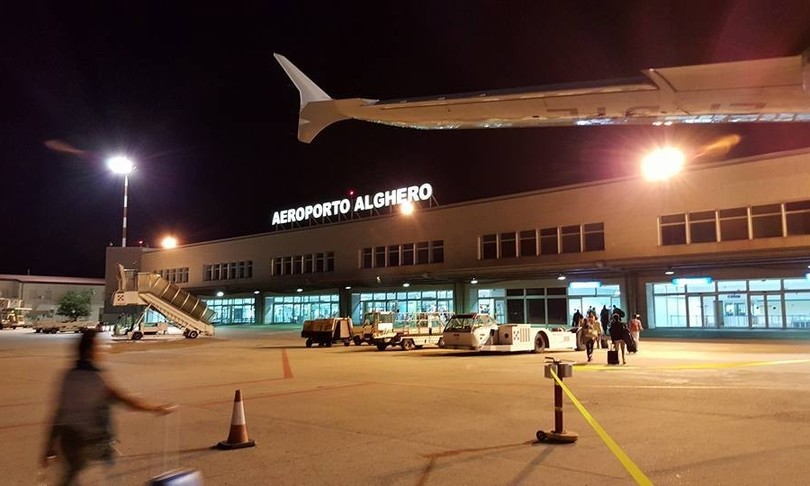 Covid positivo volo Roma Alghero quarantena