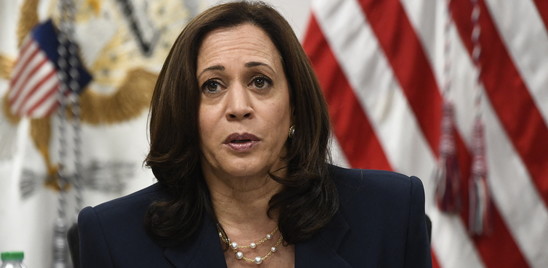 Kamala Harris in crisi, la portavoce lascia la Casa Bianca