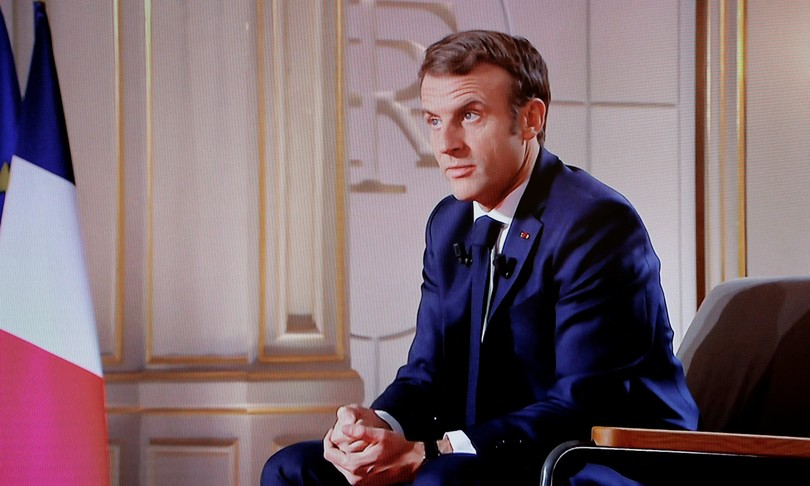 Vaccino Macron obbligo tutto possibile