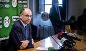 Il Pd guadagna un punto nelle intenzioni di voto degli italiani. Il M5s lo perde