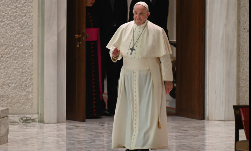Non puo continuare illuminismo, servono nuovi modelli pensiero osserva Papa Francesco