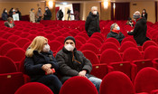 L’idea del tampone obbligatorio per cinema, teatri e concerti