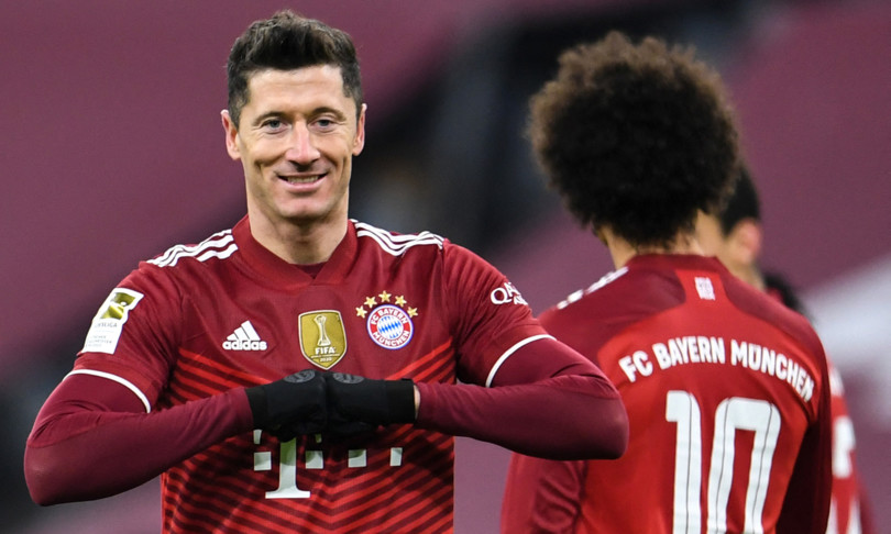 calcio lewandowski primo in top 100 guardian
