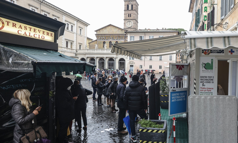 covid bollettino 27 dicembre 2021
