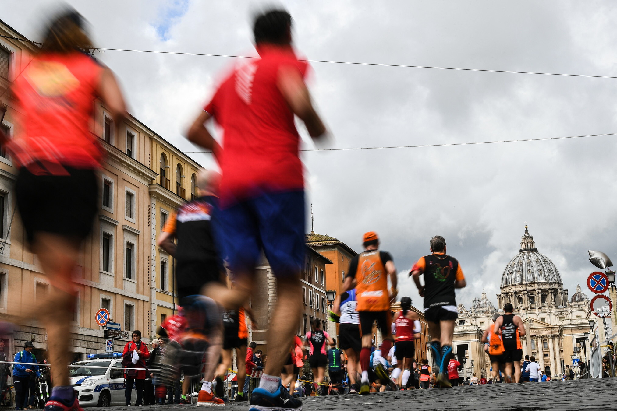 Mezza maratona di Roma, gli iscritti sono 22mila (le donne sono il 44%)