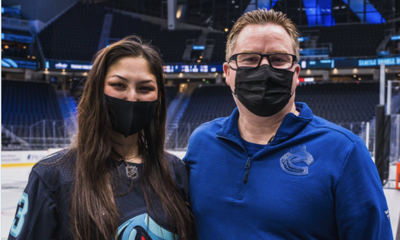 Fan saves the life of the visiting team coach by noticing a stain on his neck