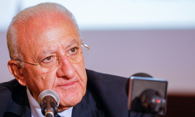 covid governatore de luca riapertura scuola fine gennaio