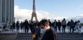 La Francia fa dietrofront su mascherine e pass, ma ha 14 mila classi in dad