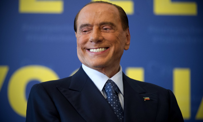 pd m5s muro contro berlusconi