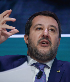 Il monito di Salvini: la "caccia al russo" è sbagliata