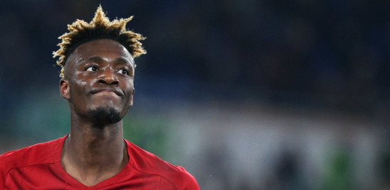La Roma va ai quarti di Coppa Italia. battuto in rimonta il Lecce