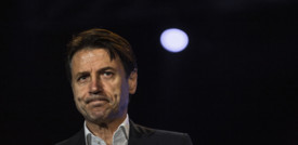 M5s: "Oggi nessun nome. Il governo vada avanti"