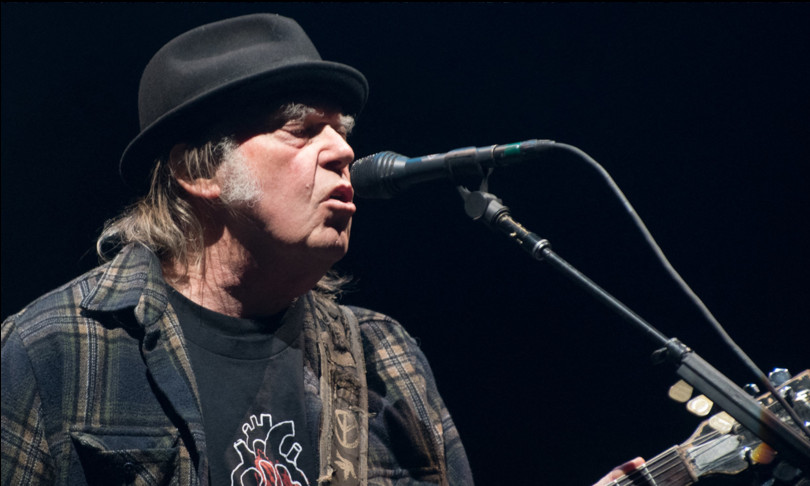 musica via da spotify canzoni neil young