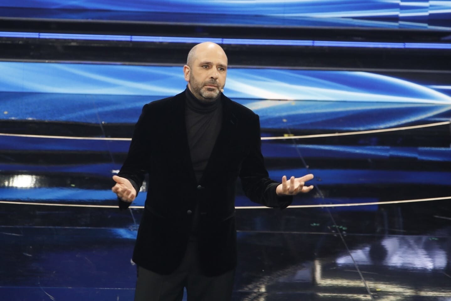 Il ritorno di Checco Zalone: stasera un videomessaggio su Mediaset